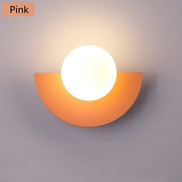 Nordische LED-Wandlampe NordicFrost – Elegante und moderne Ambientebeleuchtung