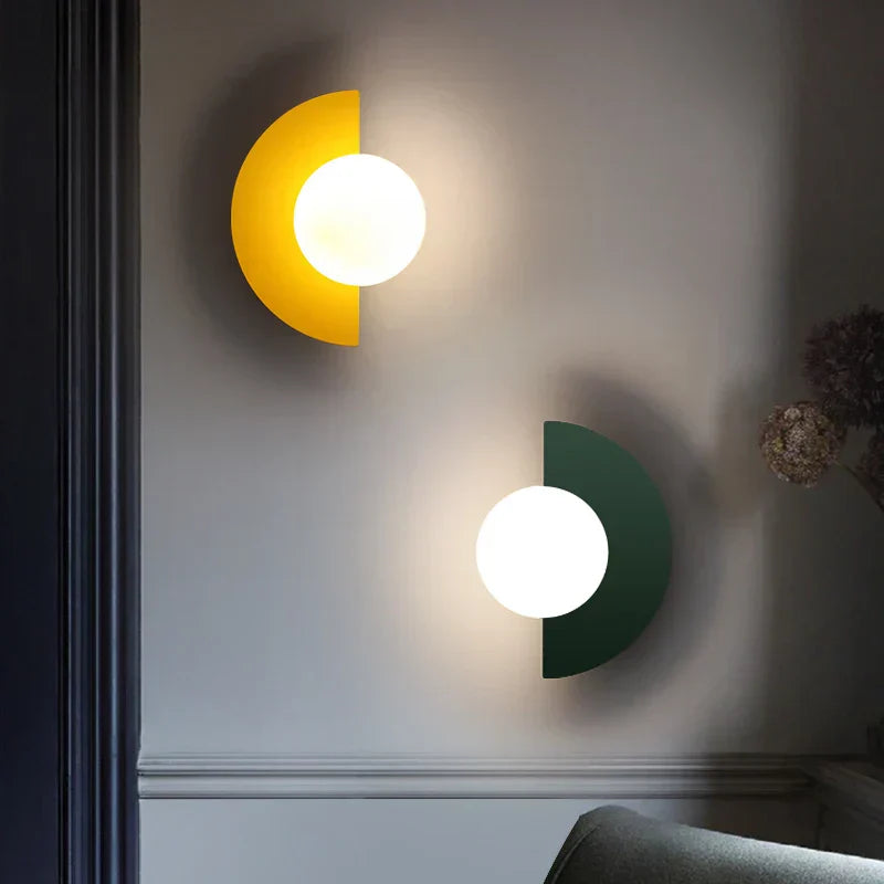 Nordische LED-Wandlampe NordicFrost – Elegante und moderne Ambientebeleuchtung