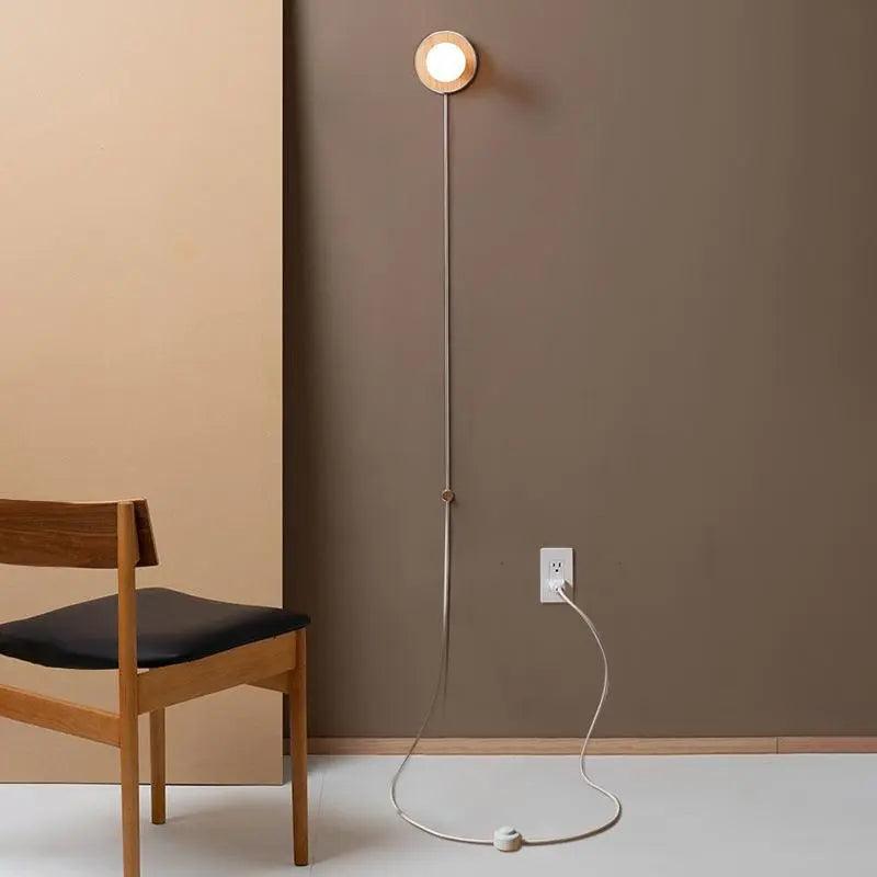 Wandleuchte aus Holz mit dimmbarem E27-Sockel 3