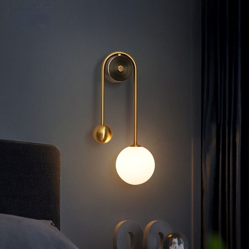 Wandleuchte mit elegantem Gold und Glas 4