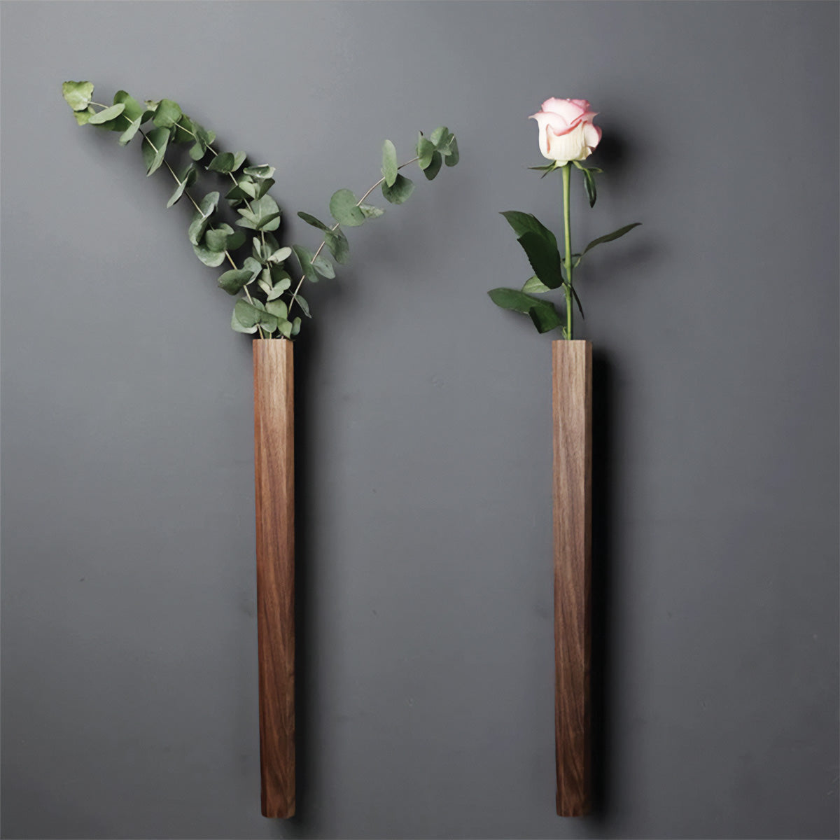 Wandvasen in Blumenflötenform für elegante und anspruchsvolle Blumendekoration