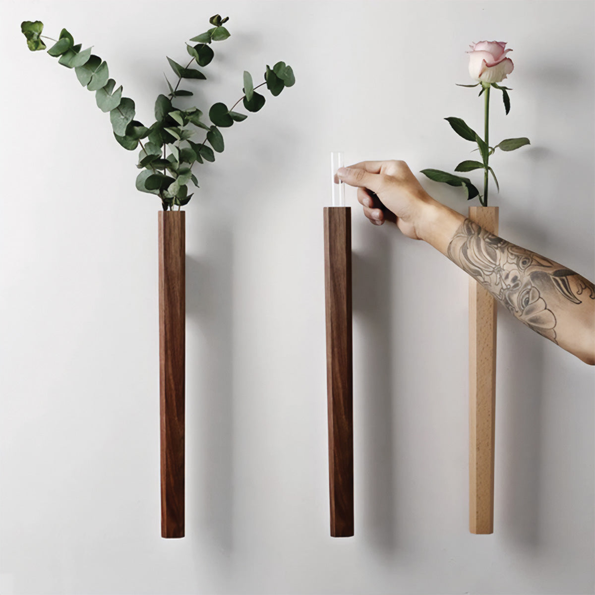 Wandvasen in Blumenflötenform für elegante und anspruchsvolle Blumendekoration