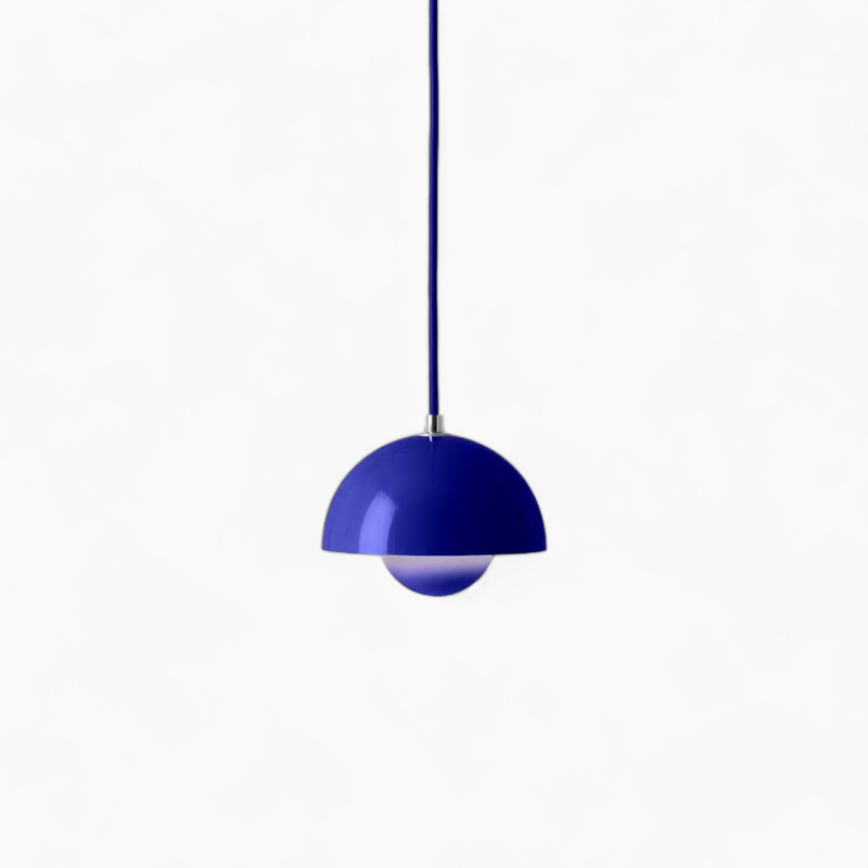 Elegante Deckenlampe - Natürliche Beleuchtung für einen raffinierten Innenraum