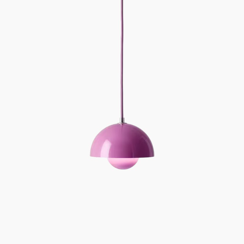 Elegante Deckenlampe - Natürliche Beleuchtung für einen raffinierten Innenraum