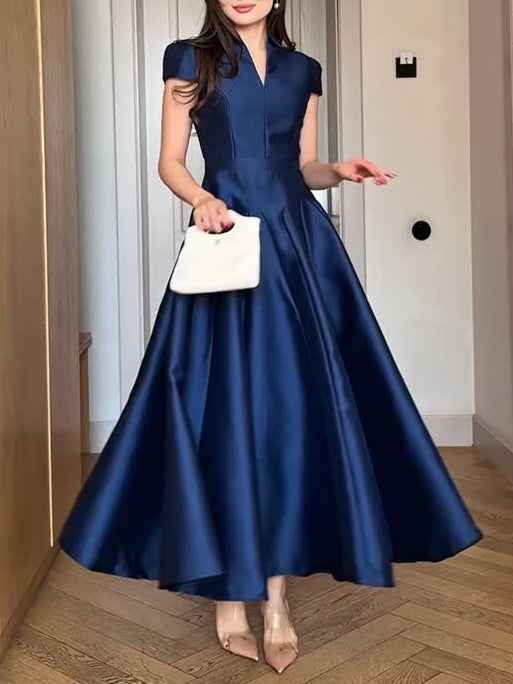 Anspruchsvolles navyblaues V-Ausschnitt Abendkleid