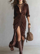Midi dress made of velvety vintage fabric with elegant buttons and pleats