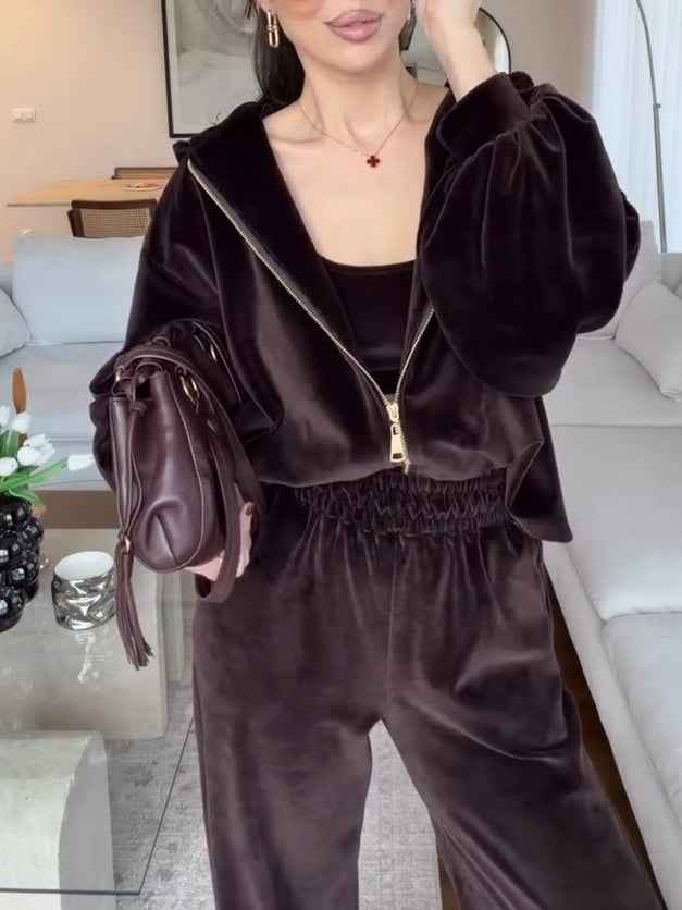 Dunkelbraune Samt-Kapuzen-Cardigan mit weiten Hosen – Casual-Set