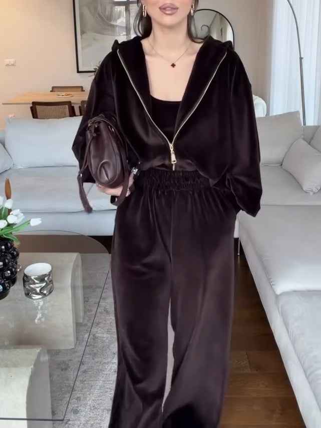 Dunkelbraune Samt-Kapuzen-Cardigan mit weiten Hosen – Casual-Set