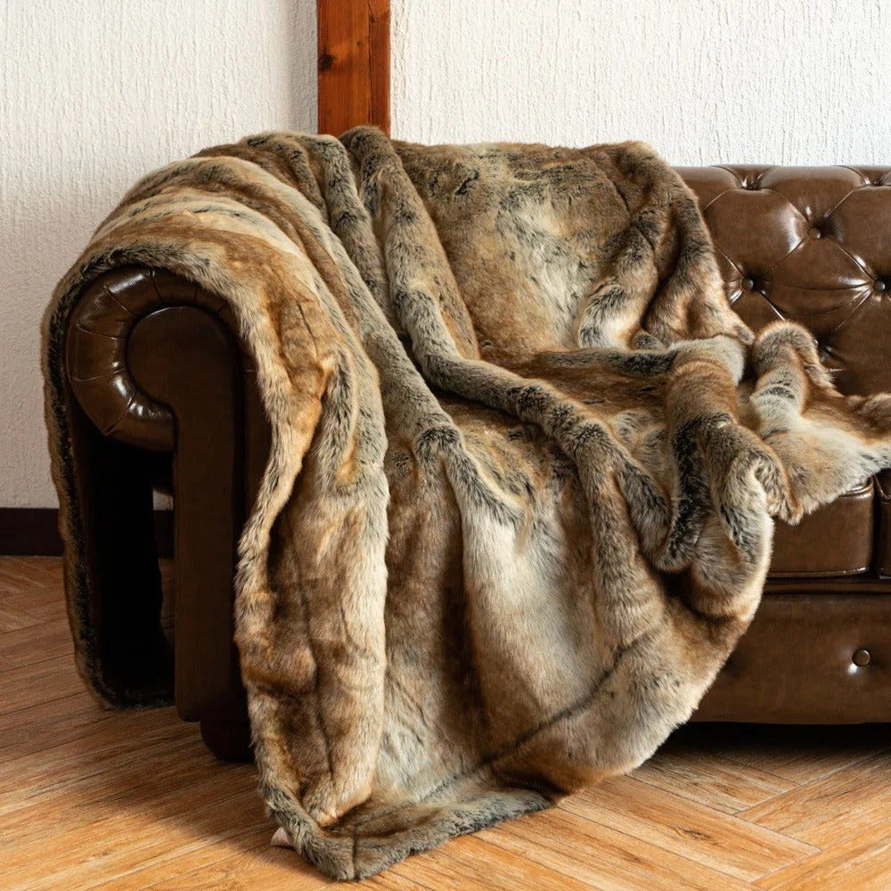 Weiche Kunstfell-Kuscheldecke - Gemütliche Winterwärme