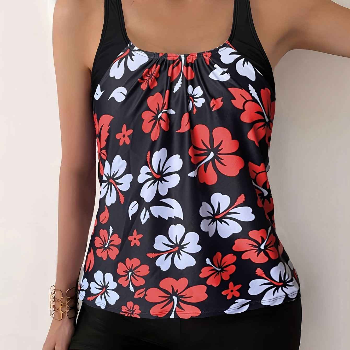 Elena Tankini-Set mit Blumenmuster – Lebhafte, schmeichelhafte Strandbademode