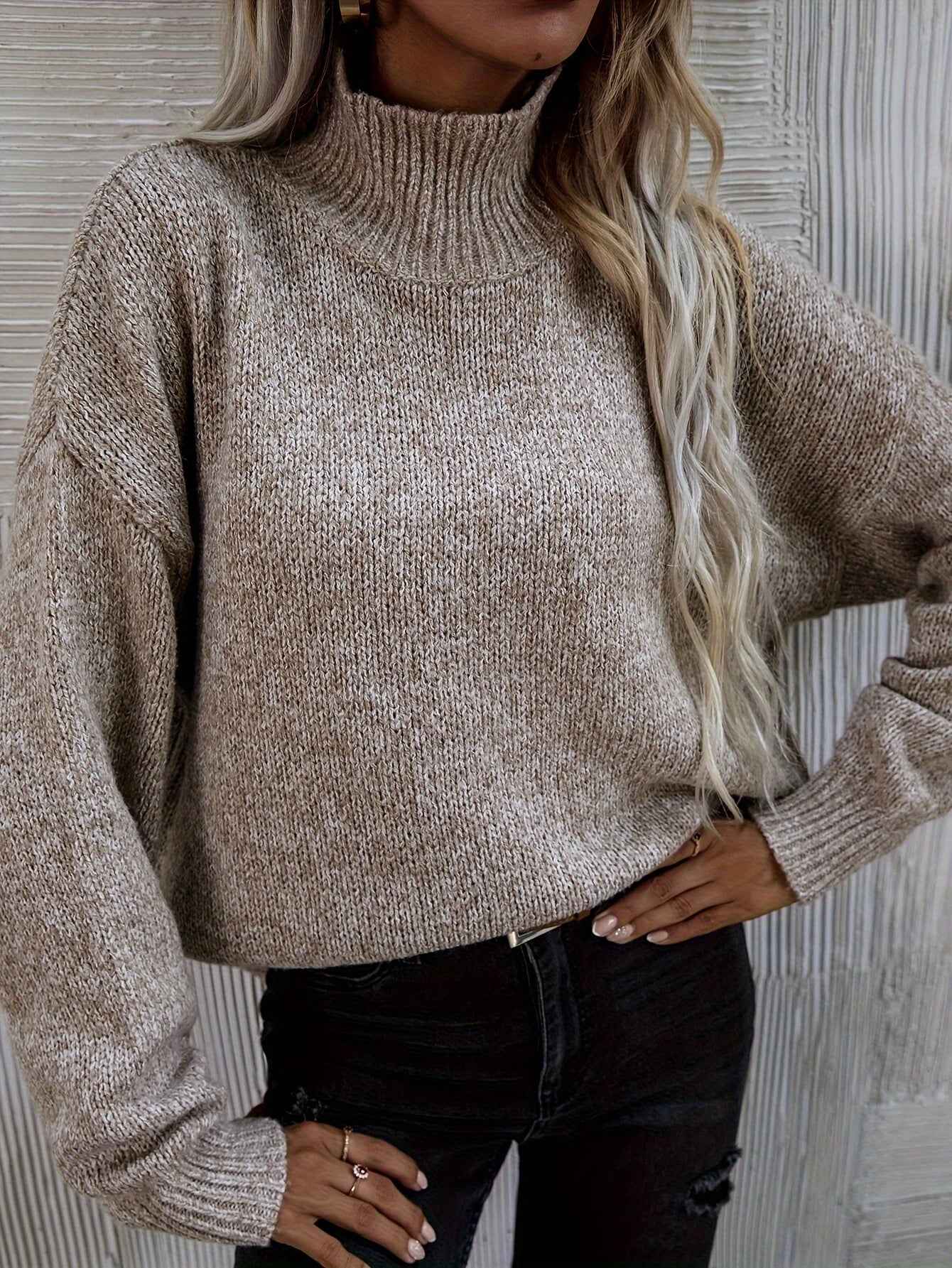 Eleganter Damen-Lockerkragenpullover im Strickdesign für stilvollen Komfort