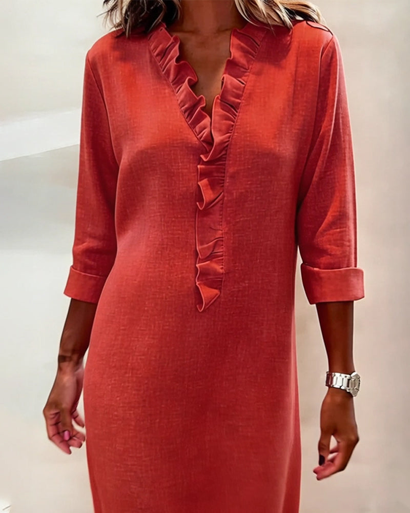Sommerkleid mit V-Ausschnitt, Rüschen und Leinen-Baumwolle