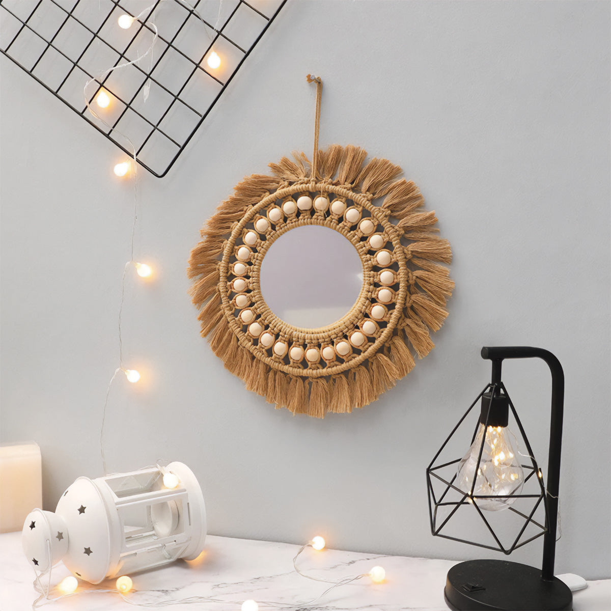 Wunderschamer Wandspiegel aus Makramee mit Perlen – Elegante Boho-Chic-Innendekoration