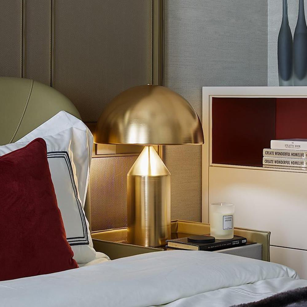 Moderne Tischlampe aus Metall – Langlebige Eleganz und energieeffiziente Beleuchtung