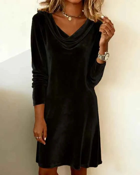 Frosina - Samtkleid mit lockerem, entspanntem Schnitt
