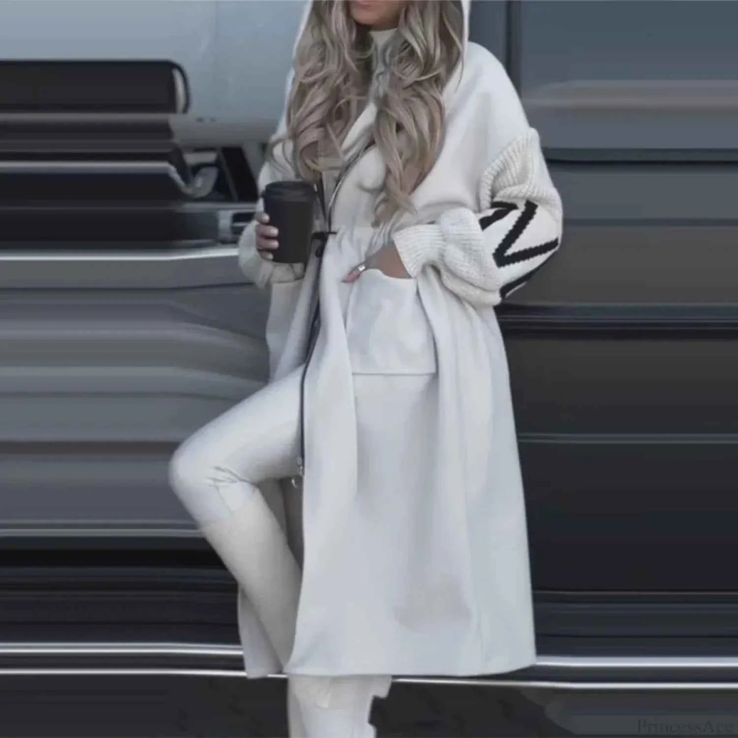 Legere Langarm-Patchwork-Lederjacke mit Schnürung