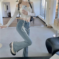 Jeans trendy a zampa d'elefante con vita alta per un look elegante