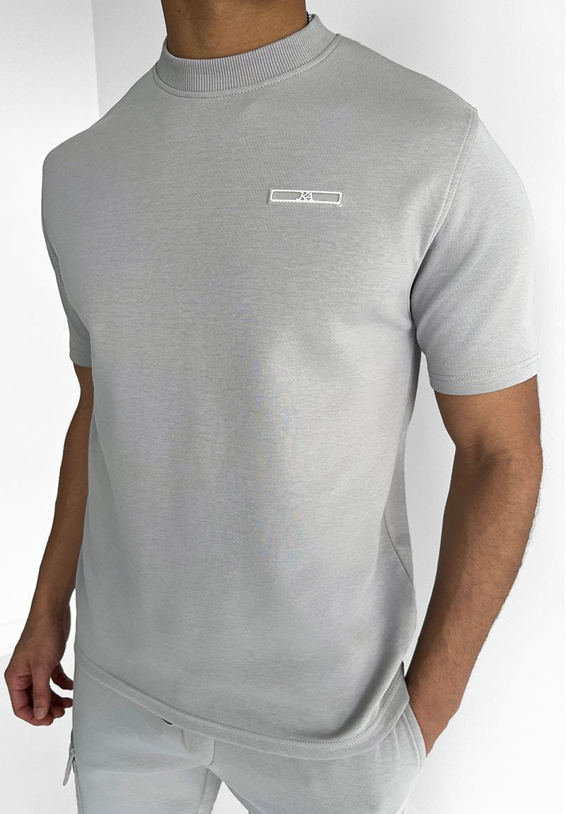 KAI – Lässiges Slim-Fit Ensemble für einen zeitgenössischen Stil