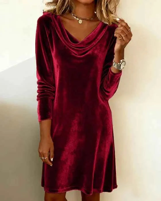 Frosina - Samtkleid mit lockerem, entspanntem Schnitt