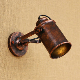 Wandlampe aus Schmiedeeisen mit Schwenkarm - Modernes Design und schwarze Beleuchtung