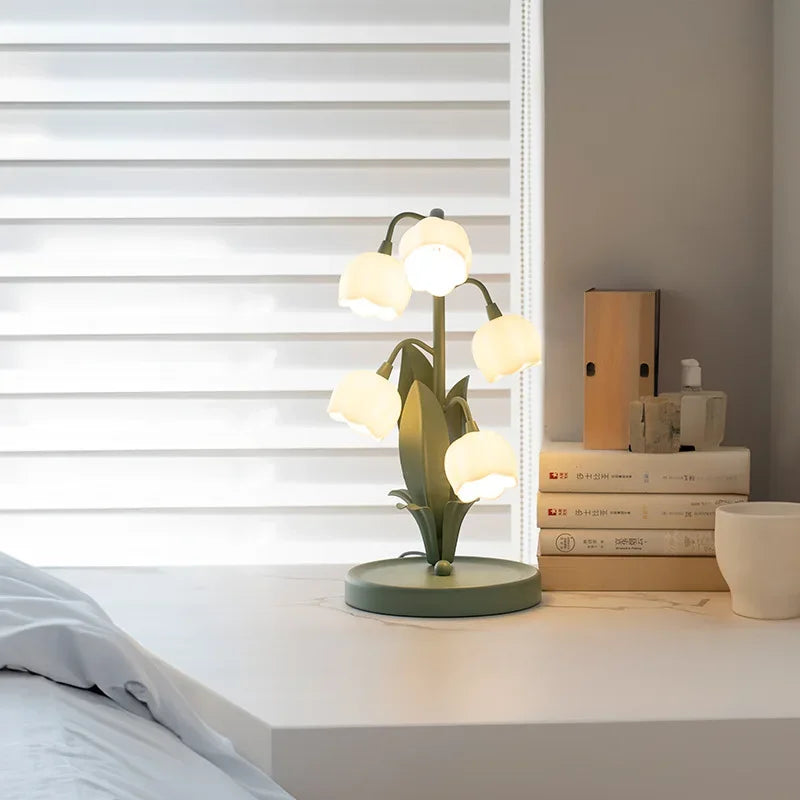 Nordische Tischlampe für eine klare und elegante Atmosphäre