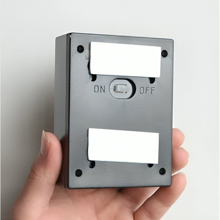 Selora - Solar-Außenleuchte LED mit IP65 Wasserbeständigkeit und edlem schwarzem Design