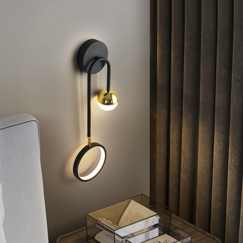 CozySwivel Nordische Drehbare Lampe für eine warme und moderne Atmosphäre