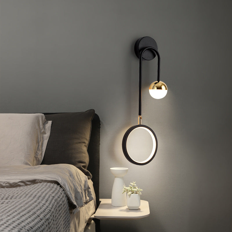 CozySwivel Nordische Drehbare Lampe für eine warme und moderne Atmosphäre