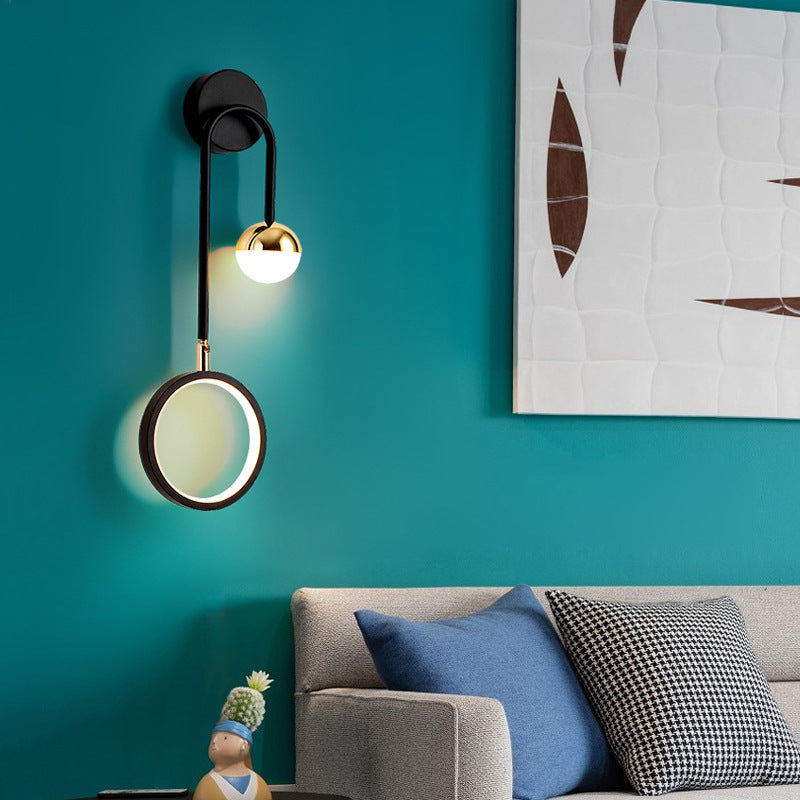 CozySwivel Nordische Drehbare Lampe für eine warme und moderne Atmosphäre