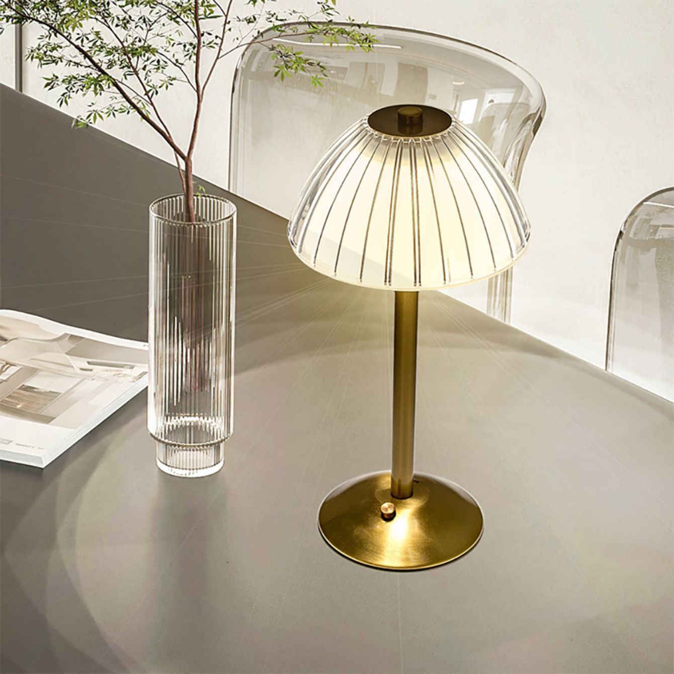Elegante und raffinierte Retro-Tischlampe aus Vintage-Kristall