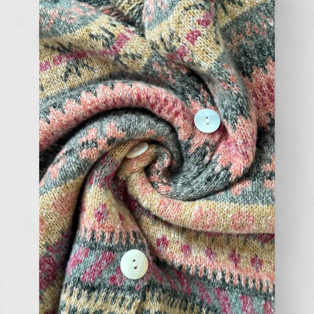 Lila - Eleganter schicker und raffinierter Cardigan