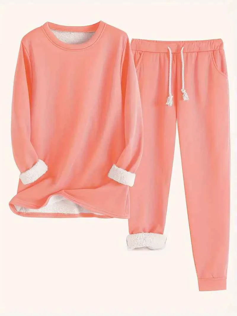 Zweiteiliges ultra-bequemes Entspannungs-Set für einen lässigen Look