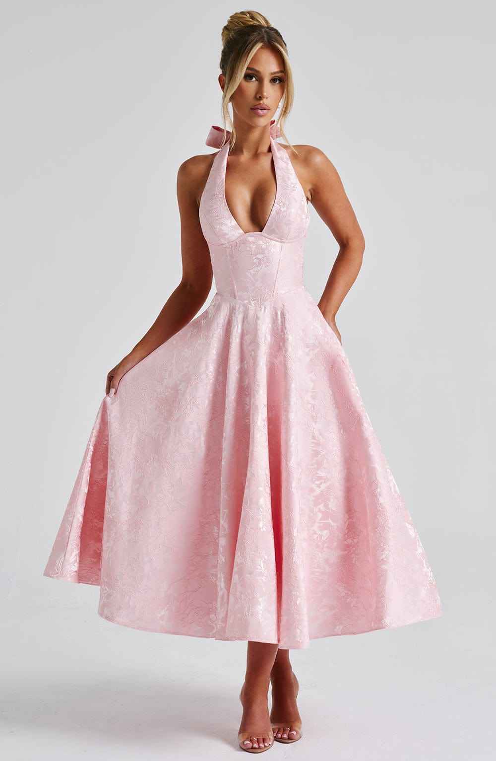 Ara Halter-Neck Midi-Kleid – Mühelose Eleganz