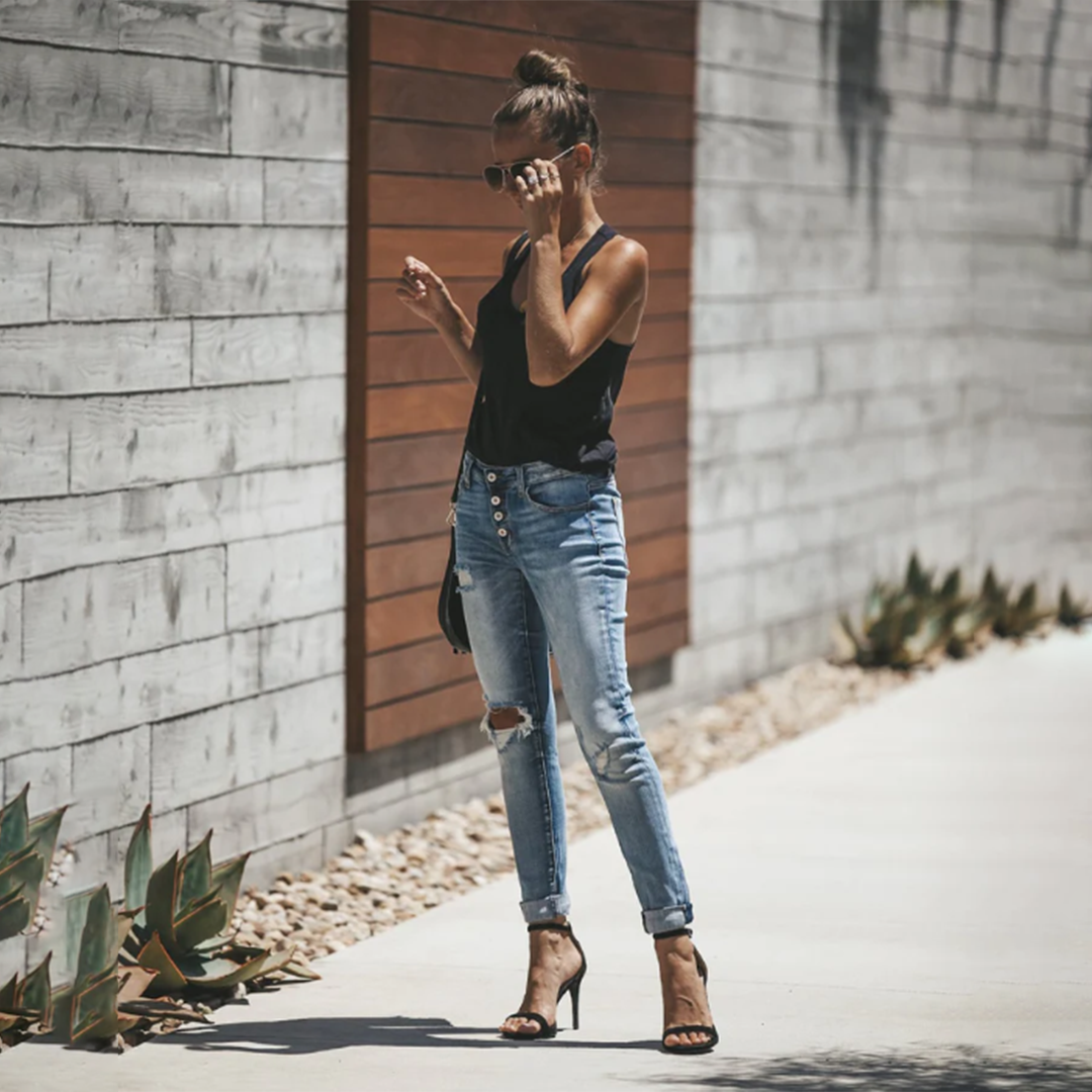 Elif | Trendige und stilvolle zerrissene Jeans für einen modernen Look