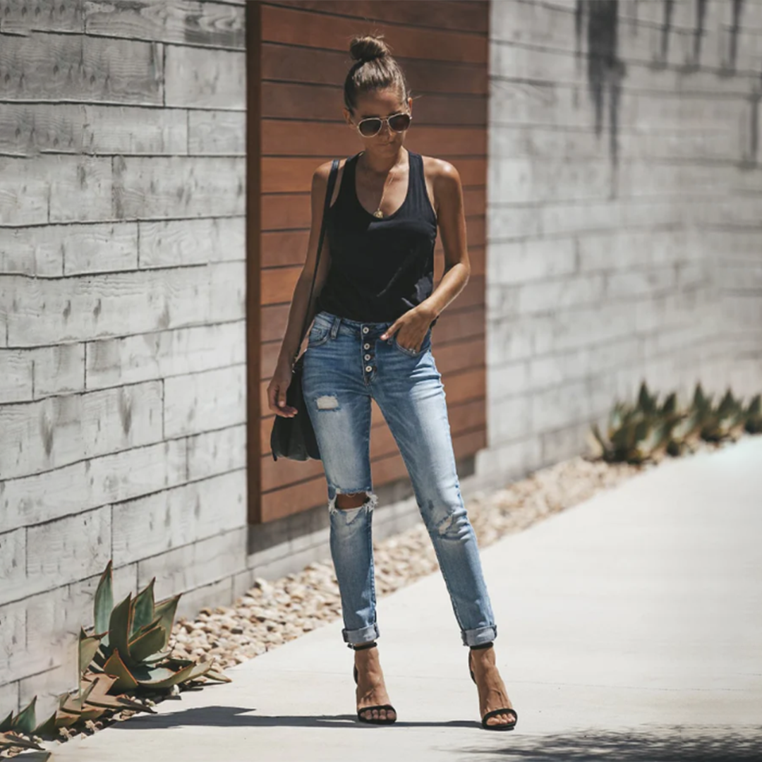 Elif | Trendige und stilvolle zerrissene Jeans für einen modernen Look