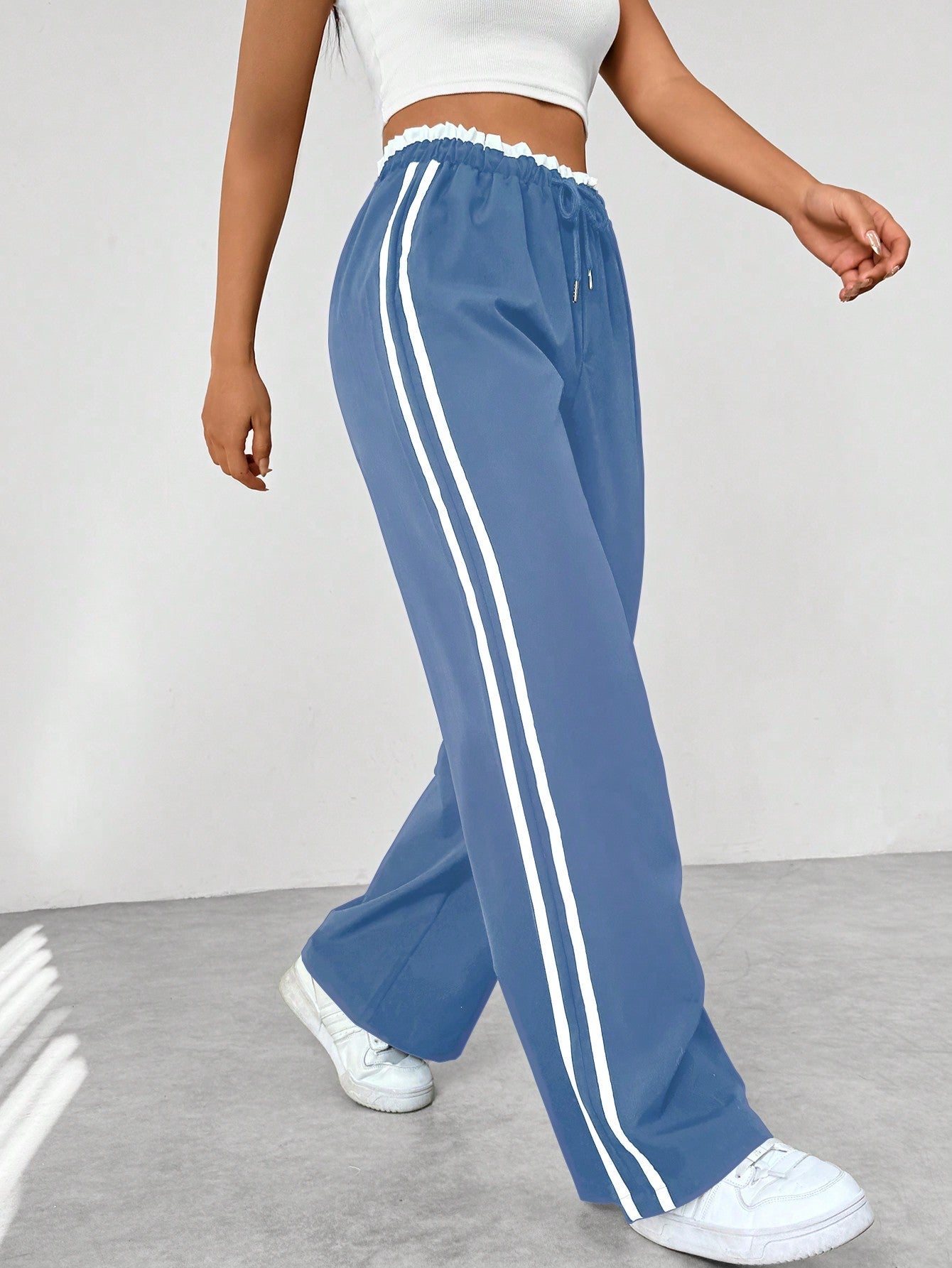 Ella | Modischer und bequemer weiter Sporthose für einen stilvollen Look