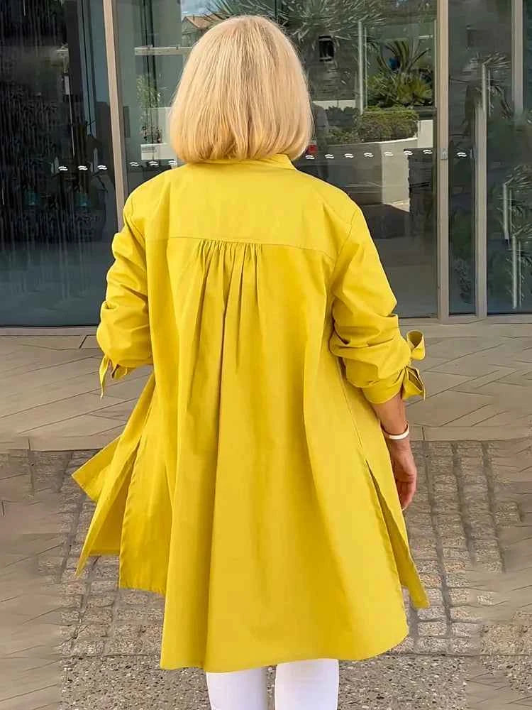Elegantes Schwingendes Schnitt Zwei-Stück-Outfit, das die Figur schmeichelt
