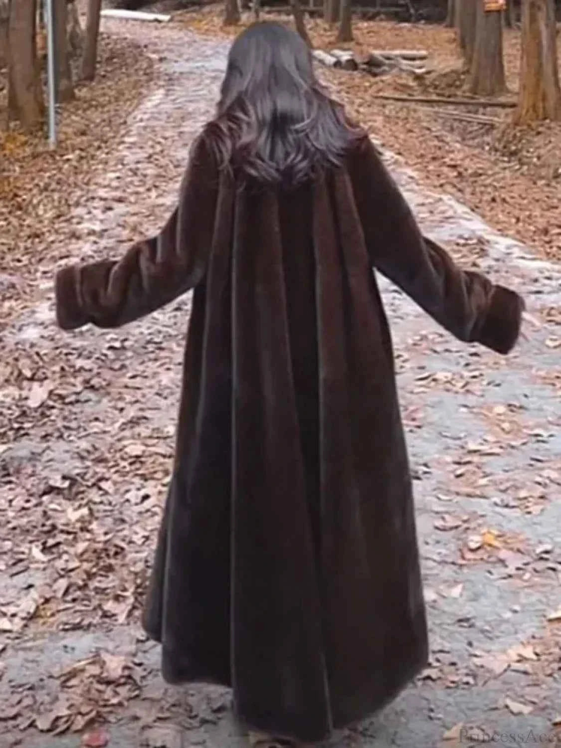 Ausgezeichnete Faux-Fell-Jacke mit Wendekragen aus luxuriösem Synthetik-Mink