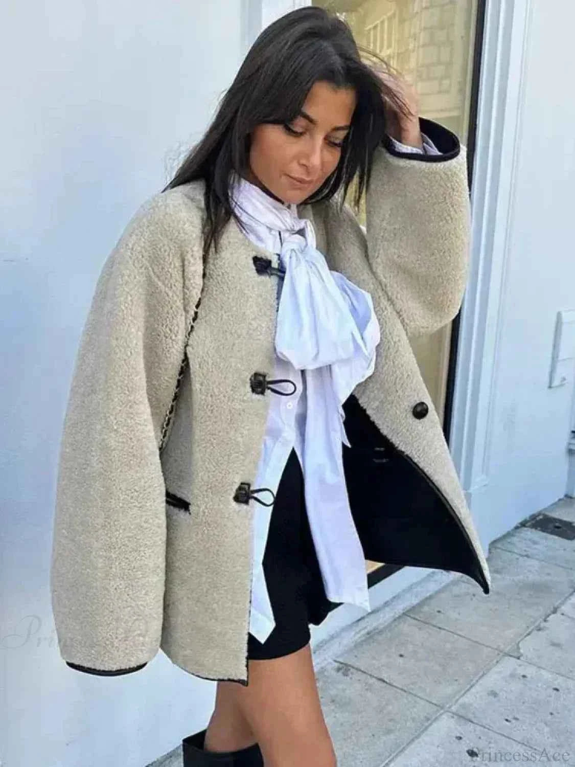 Oversize Vintage Faux-Fell-Jacke mit Rundhalsausschnitt