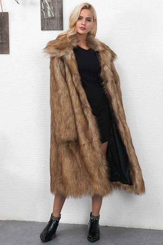 Langer Faux-Fur-Mantel in Übergröße für einen eleganten und warmen Look