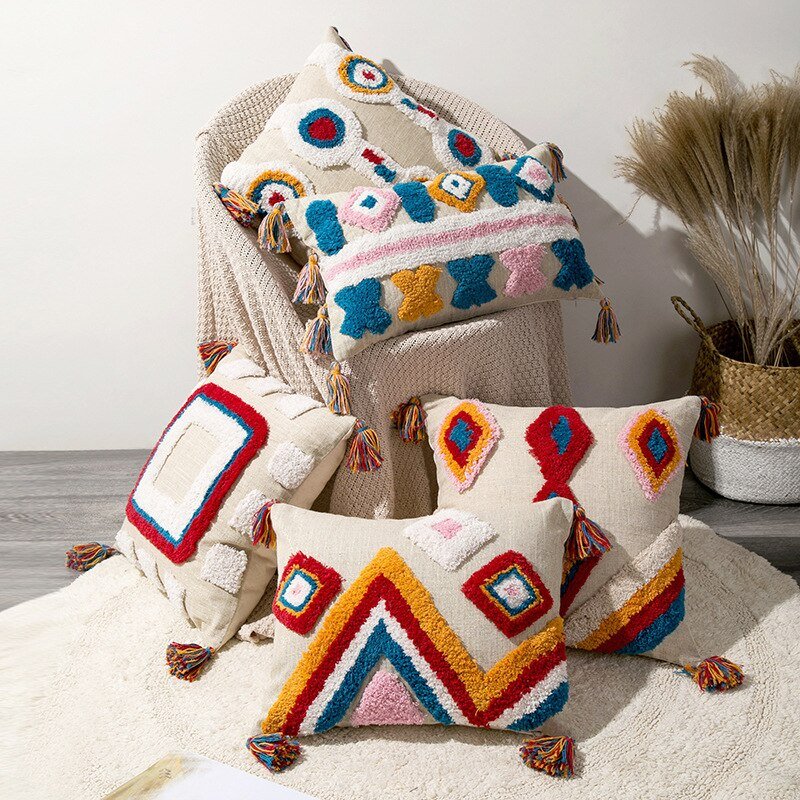 Neressa – Einzigartiges handgefertigtes Dekokissen im bezaubernden marokkanischen Boho-Stil