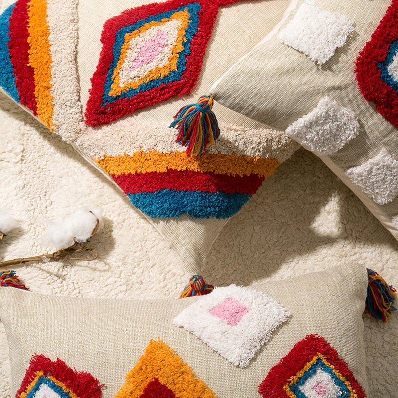 Neressa – Einzigartiges handgefertigtes Dekokissen im bezaubernden marokkanischen Boho-Stil