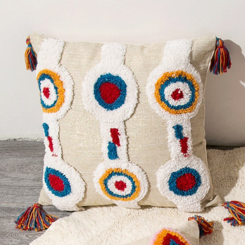 Neressa – Einzigartiges handgefertigtes Dekokissen im bezaubernden marokkanischen Boho-Stil