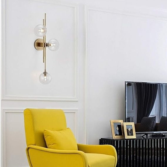 Nordiva - Elegante moderne Wandleuchte mit transparentem und grünem Glas-Schirm