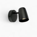 Applique nordiche moderne con elegante illuminazione LED in nero, bianco o nichel