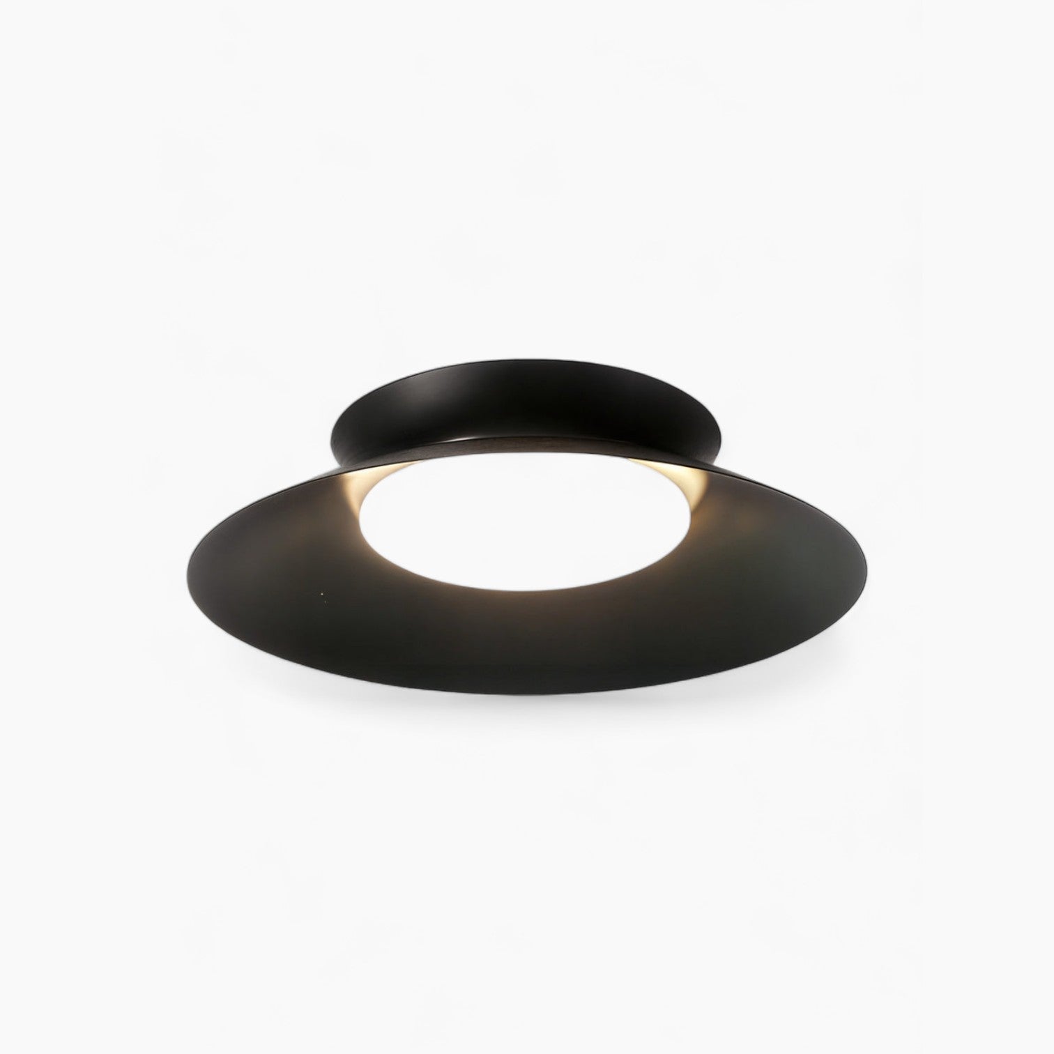 Elegante Metall-Deckenleuchte in Kegelform mit integrierter LED | Zeitgenössisches Design und galvanisierte Oberfläche