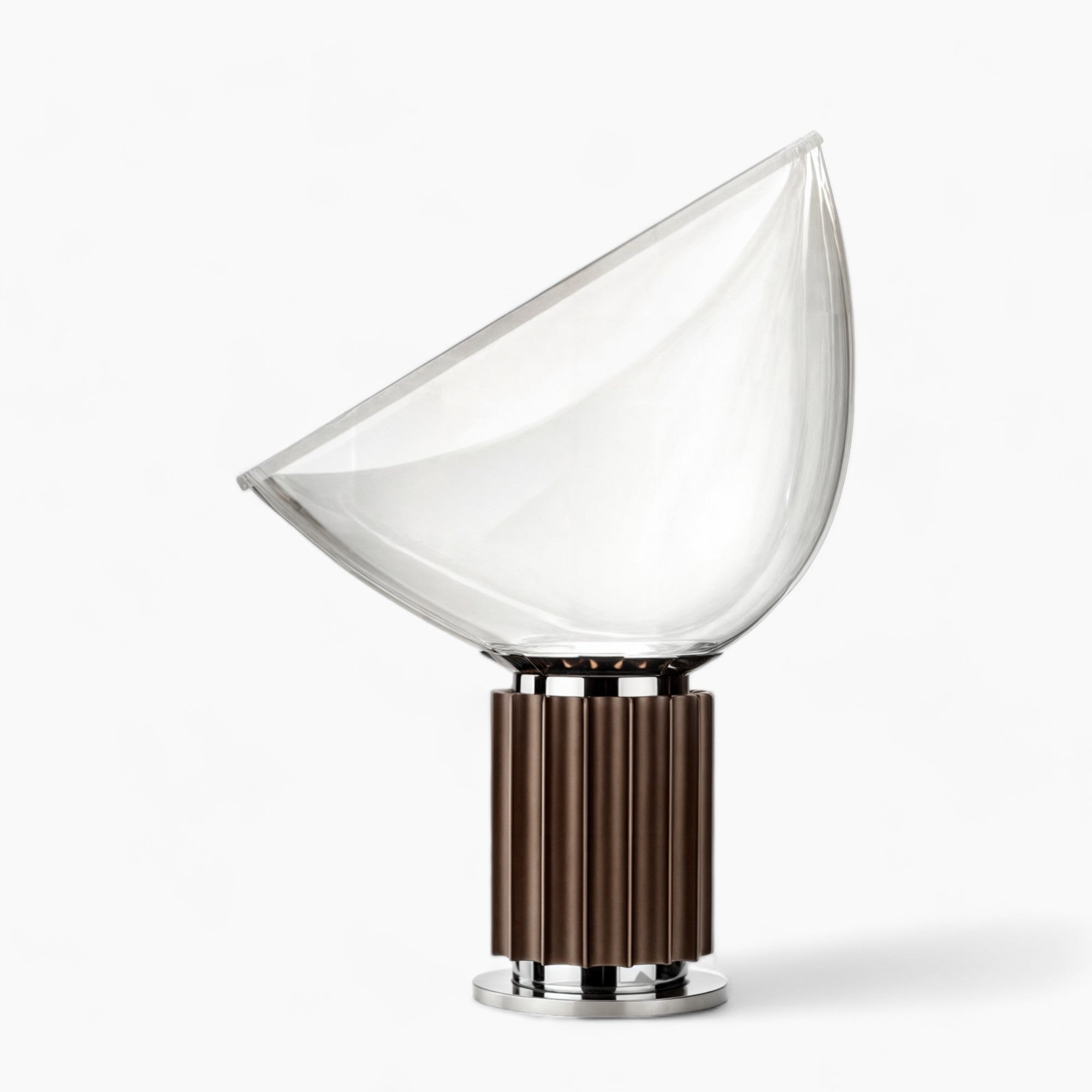 Taccia Tischlampe - Eleganz und zeitgemäße Beleuchtung für Ihr Zuhause