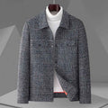 Elegant herre kort frakke i trendy ternet design