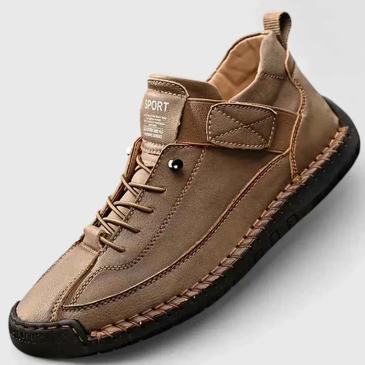 Orthopädische Sneaker aus leichtem Material für ganztägigen Komfort und Halt