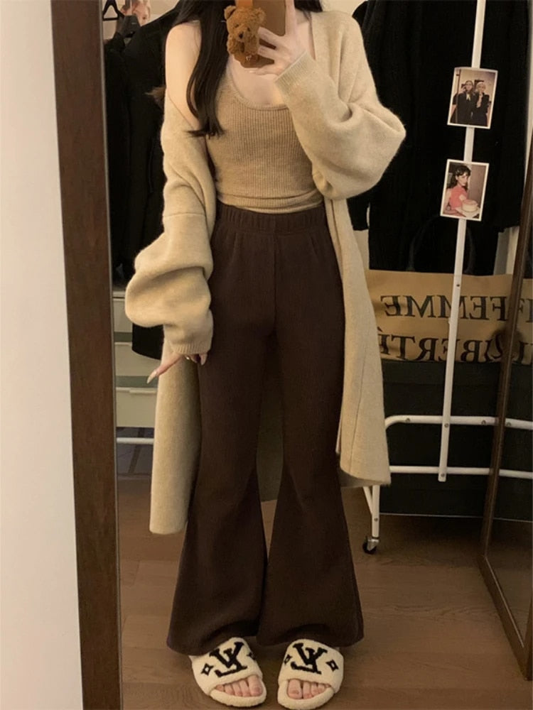 Robuste Vintage Cordhose mit Schlag für einen zeitlosen Look